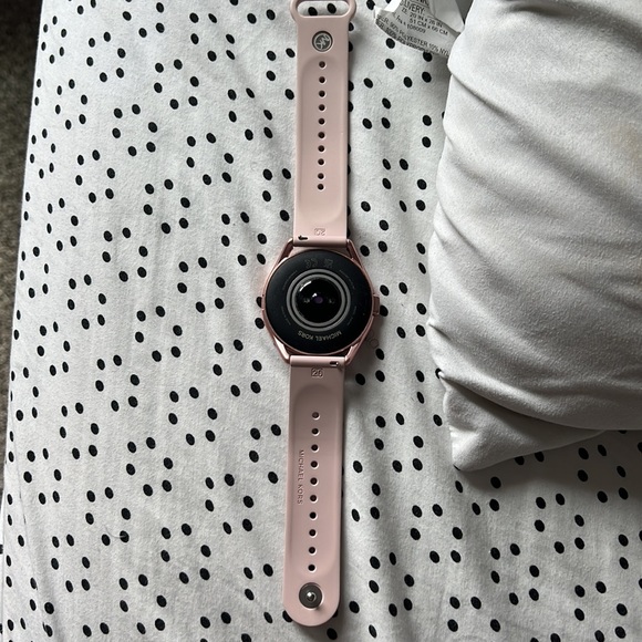 Michael Kors Smartwatch - Picture 2 of 2